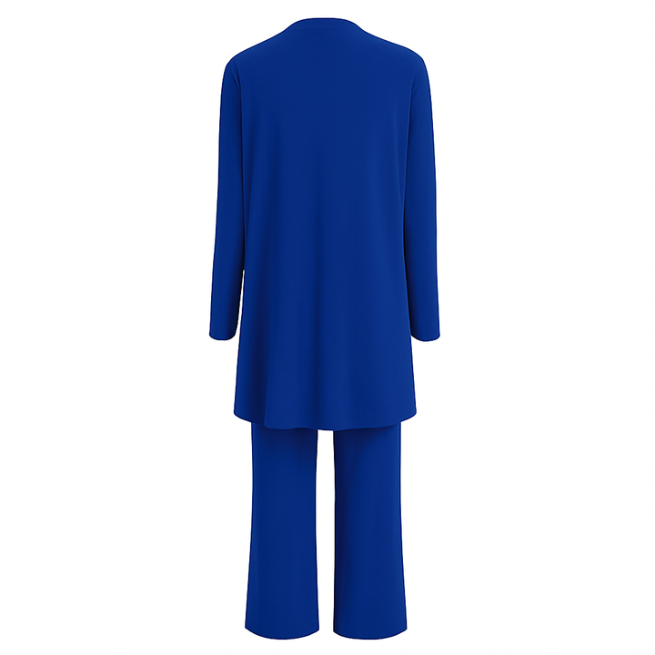 Elegant 3-piece set featuring a timeless design, perfect for versatile styling in any wardrobe. 7