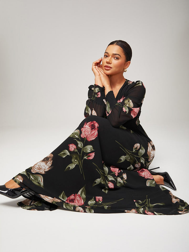 Floral chiffon maxi dress featuring a V-neckline and sheer sleeves, perfect for wedding guests and summer events. 4