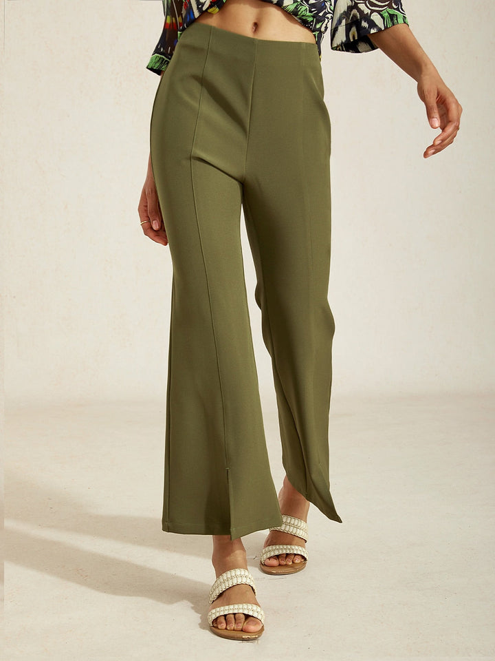 High-waist cropped flared pants for women featuring a stylish split detail, made from soft stretch fabric for comfort and versatility. 9