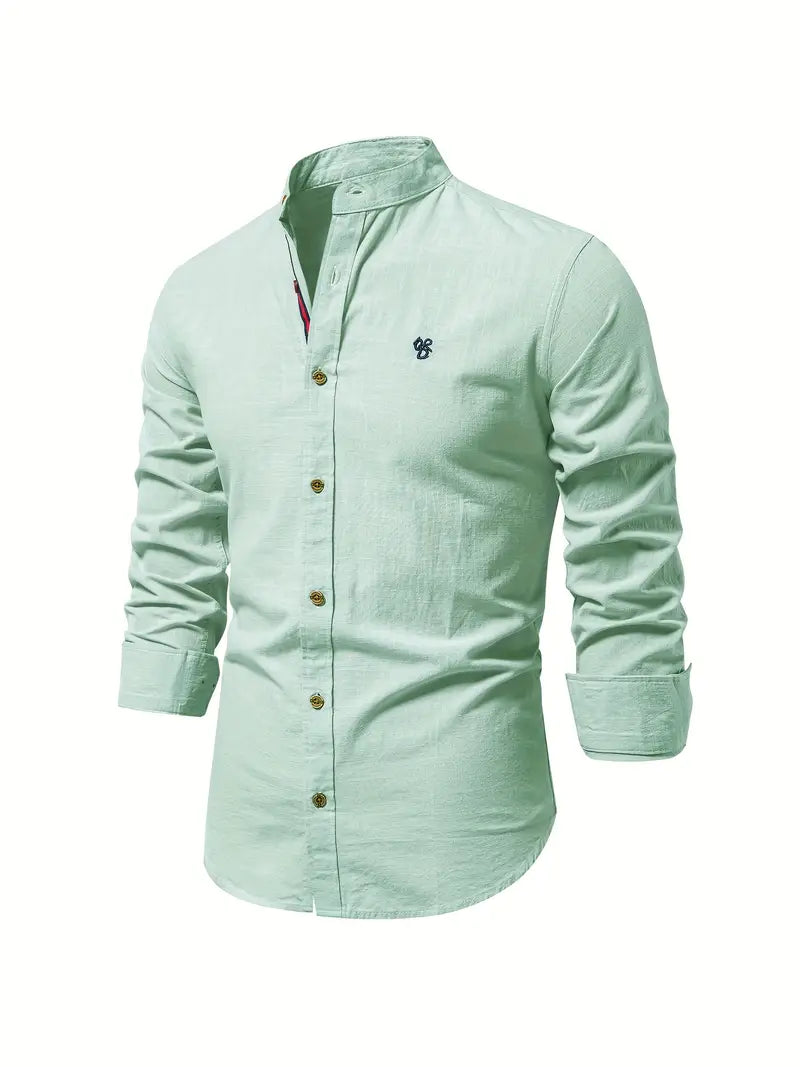 Men's casual button-up shirt for spring featuring a relaxed fit and lightweight design, perfect for versatile styling in warm weather. 2