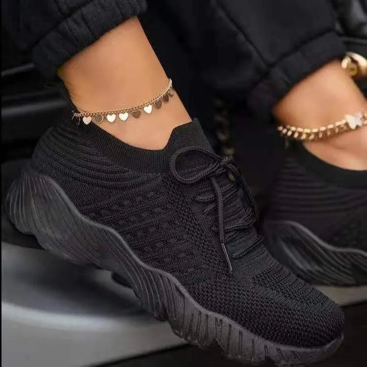 Orthopedic walking sneakers for women featuring breathable mesh and a lightweight design, ideal for all-day walking and standing comfort. 2