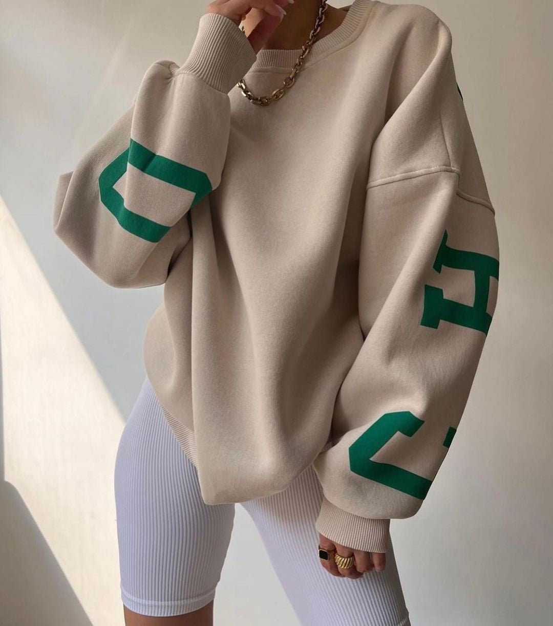 Oversized Sweaters for Women with Ultra-Soft Fabric and Elegant Round Neck – Cozy Casual Winter Style 6