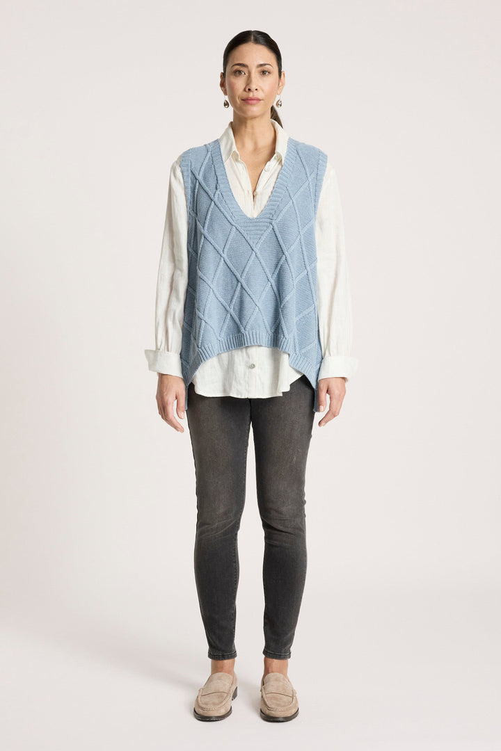 V-Neck Knitted Vest for Women in Breathable Cotton featuring a trendy checkerboard pattern, perfect for stylish layering. 3