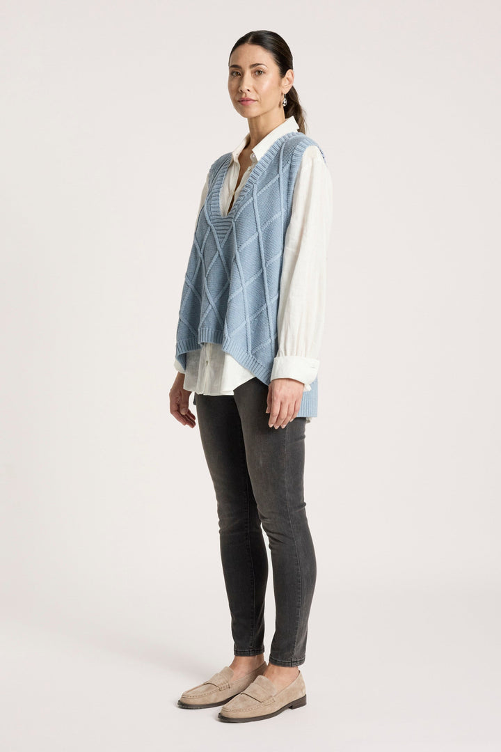 V-Neck Knitted Vest for Women in Breathable Cotton featuring a trendy checkerboard pattern, perfect for stylish layering. 6