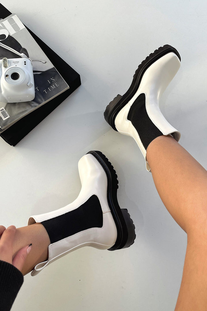 White Ankle Boots for Women with Cushioned Interior – Modern Elegant Design 0