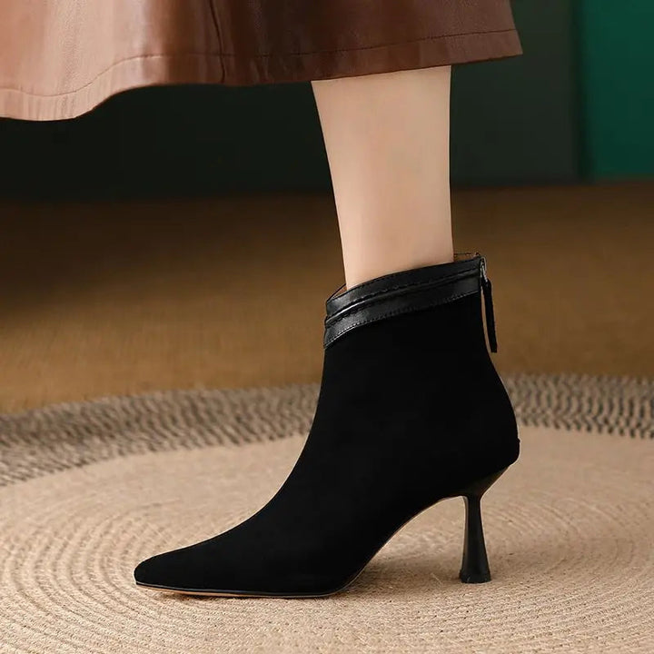 Women's Black Ankle Boots with Supportive Sole – Sleek Comfort Design for Everyday Wear 3
