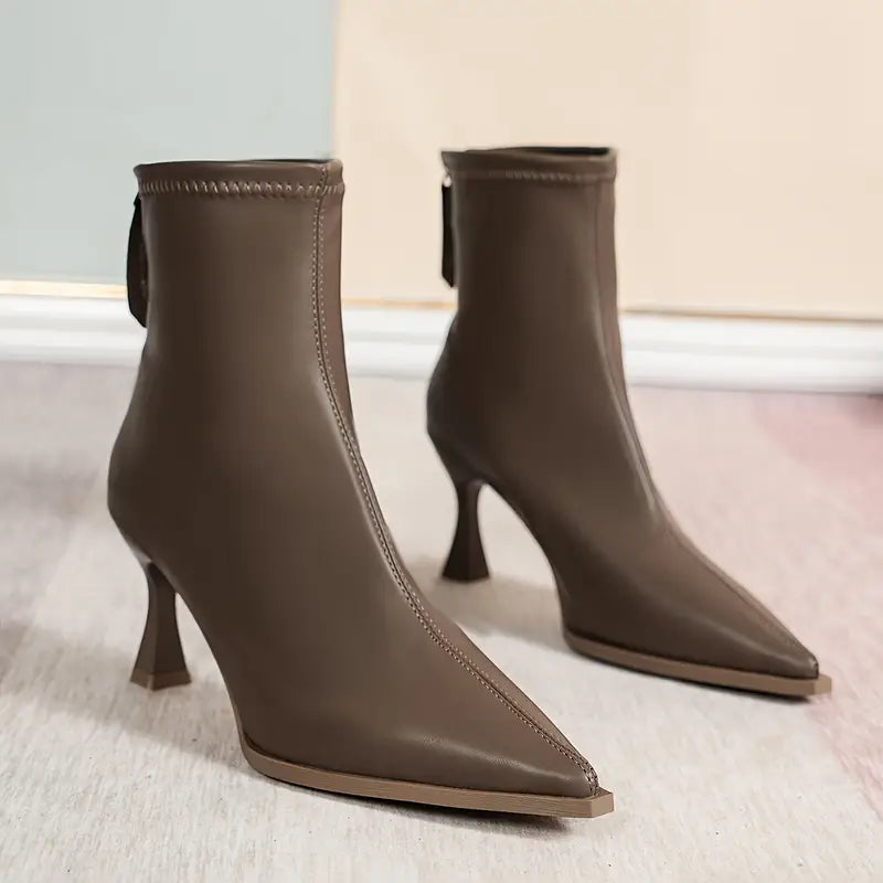 Women's Boots with Slender Kitten Heel and Pointed Toe – Elegant Black Design for All-Day Comfort 6