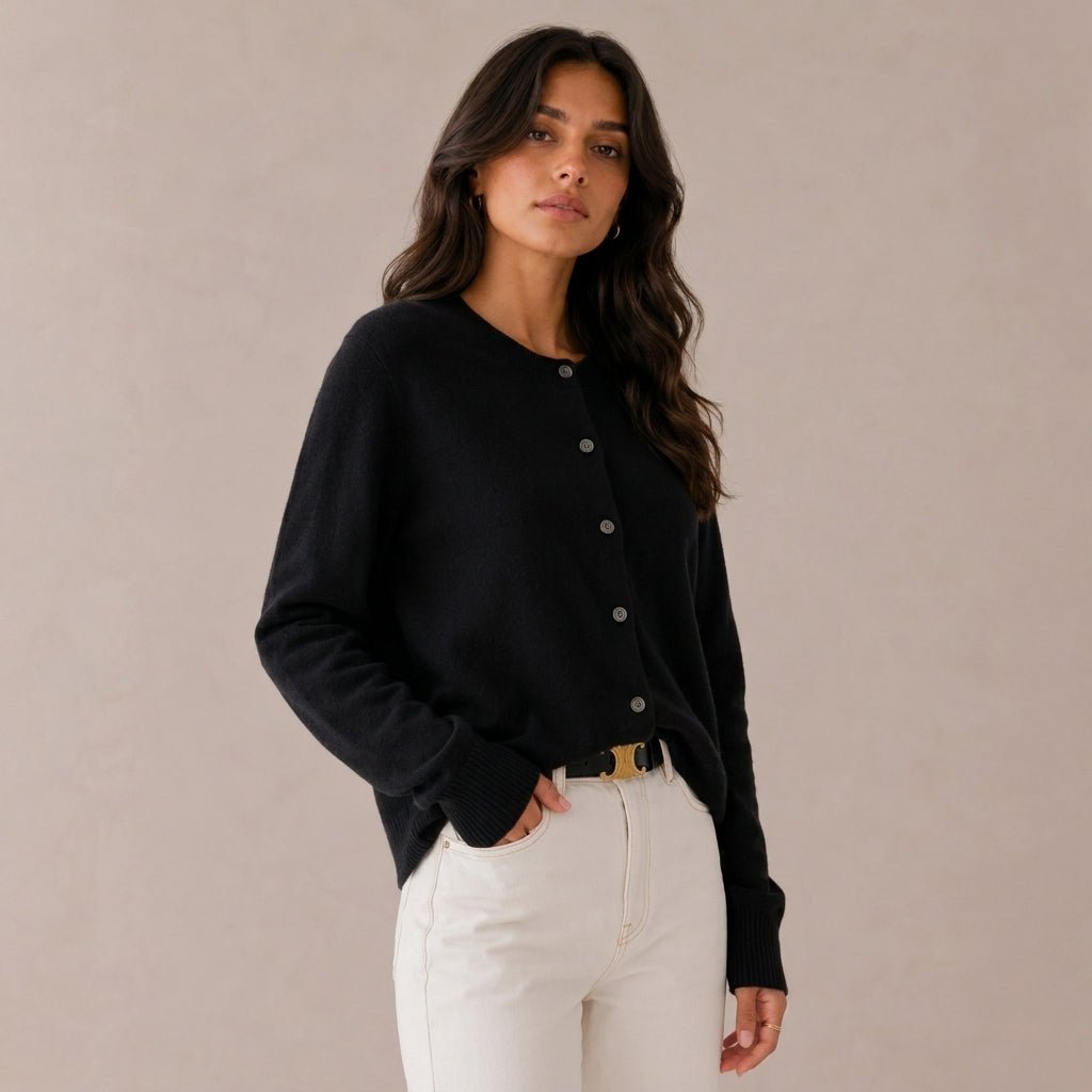 Women's Cashmere Cardigan with Button Front and Round Neck – Fitted Style for Versatile Layering 0