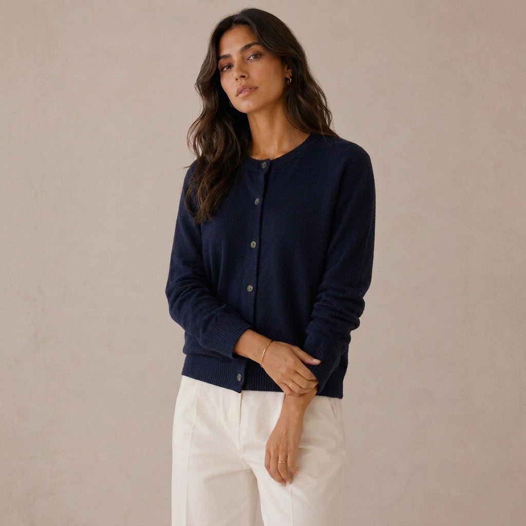 Women's Cashmere Cardigan with Button Front and Round Neck – Fitted Style for Versatile Layering 2