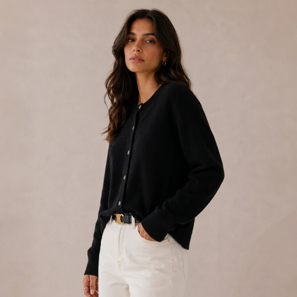 Women's Cashmere Cardigan with Button Front and Round Neck – Fitted Style for Versatile Layering 3