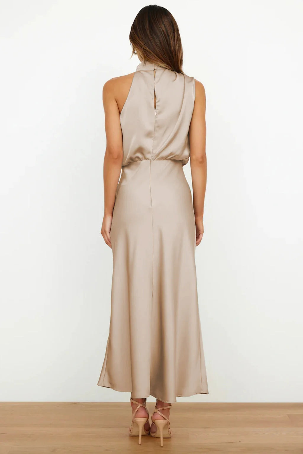 Women's halter evening dress featuring a flowing silhouette, perfect for summer cocktail parties and formal events. 4