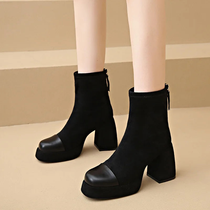 Women's Knee High Boots with Supportive Sole and Sculpted Design – Black Fashion Boots 0