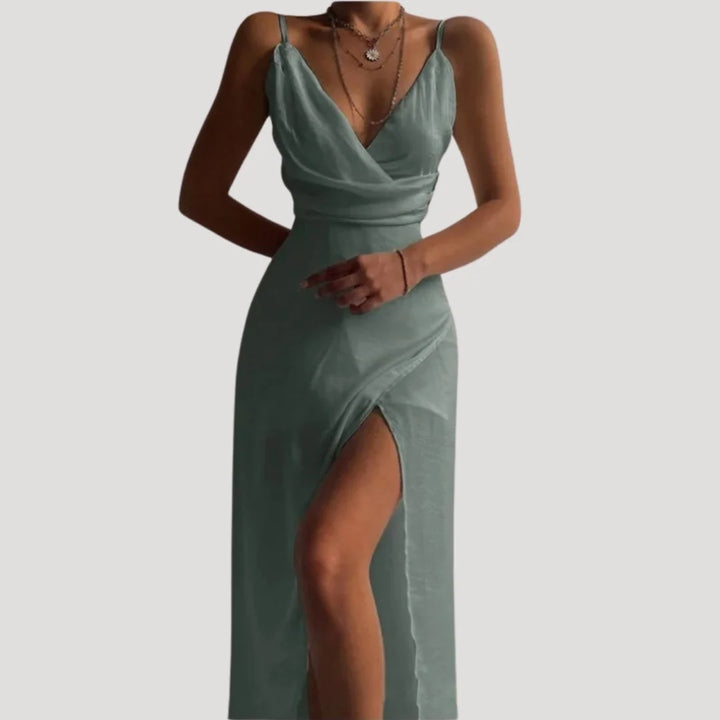 Women's maxi dress featuring an elegant slit, perfect for formal occasions, designed for a flattering long length and sophisticated style. 5