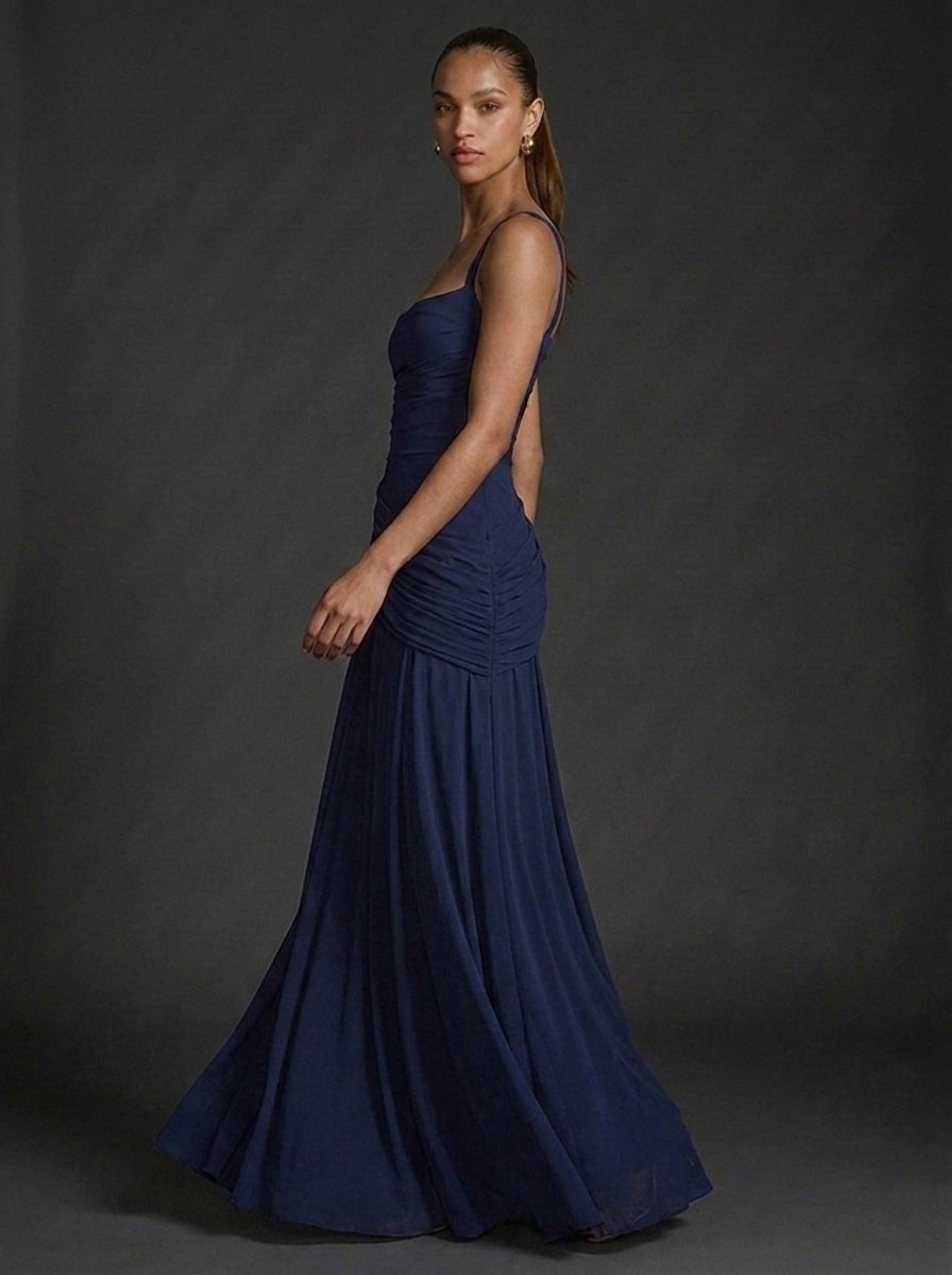 Elegant women's maxi dress featuring a square neckline and ruched bodice, perfect for weddings and special occasions. 5