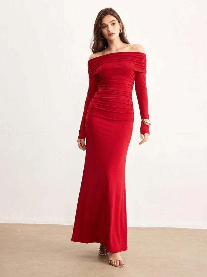 Elegant women's off-shoulder maxi dress featuring stylish ruching, perfect for cocktail parties and special occasions, designed to enhance your silhouette and provide a sophisticated 2