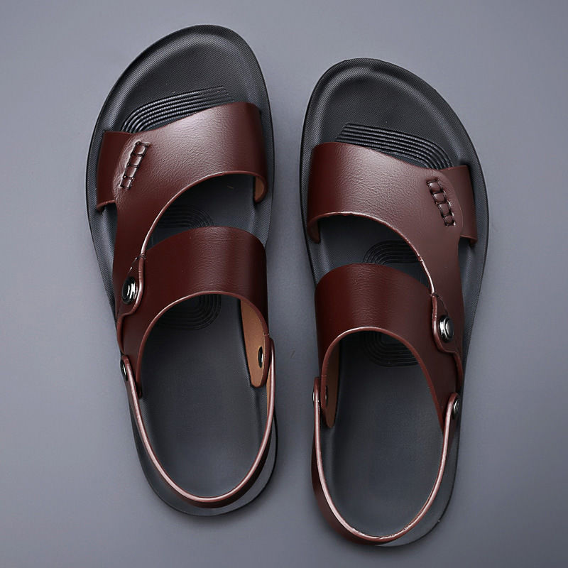 Women's sandals featuring a padded insole, crafted from lightweight vegan leather, designed for everyday comfort and style. 2