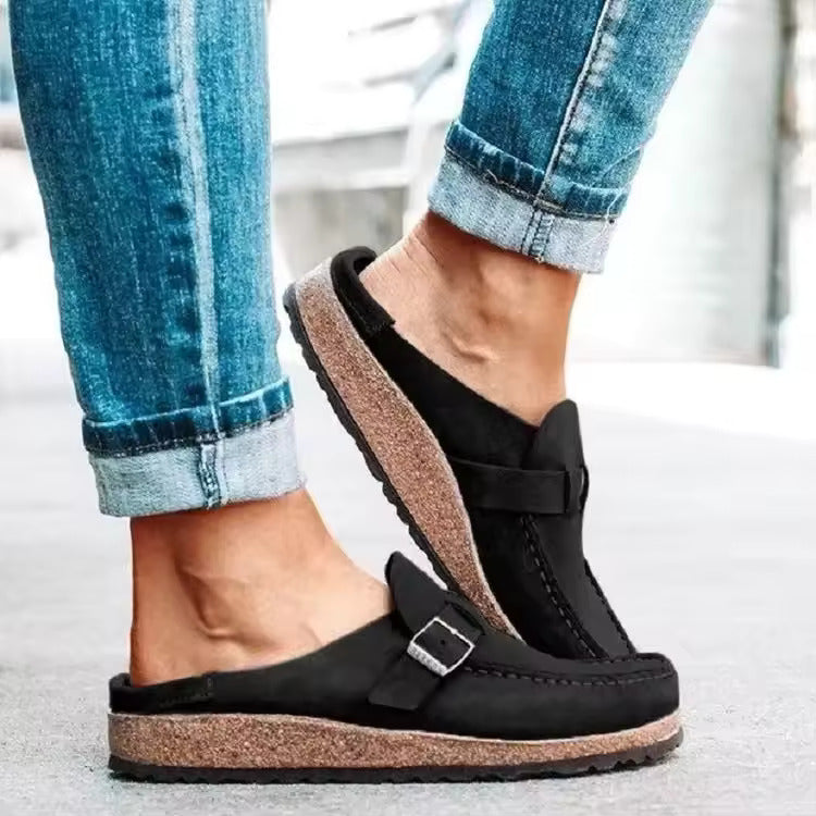 Women's Slip-On Loafers with Cushioned Sole and Platform – Modern Buckle Design in Black 1