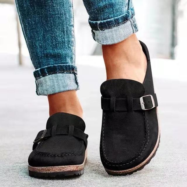 Women's Slip-On Loafers with Cushioned Sole and Platform – Modern Buckle Design in Black 2