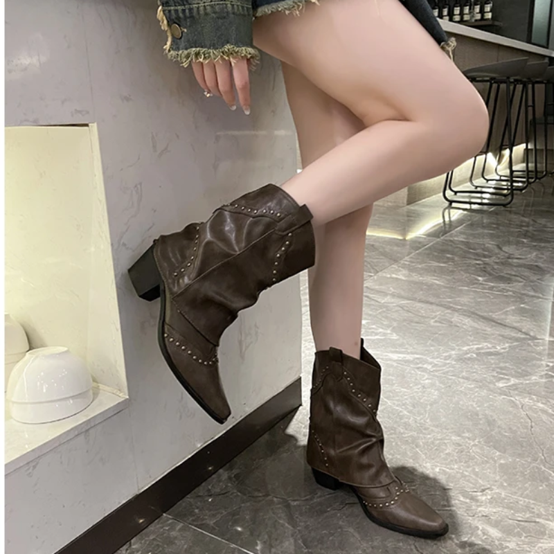 Women's Studded Cowboy Boots with Mid-Heel and Metallic Accents – Black Western-Inspired Design 2