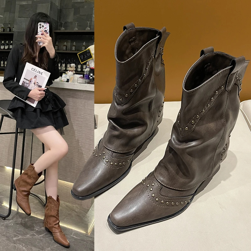 Women's Studded Cowboy Boots with Mid-Heel and Metallic Accents – Black Western-Inspired Design 3