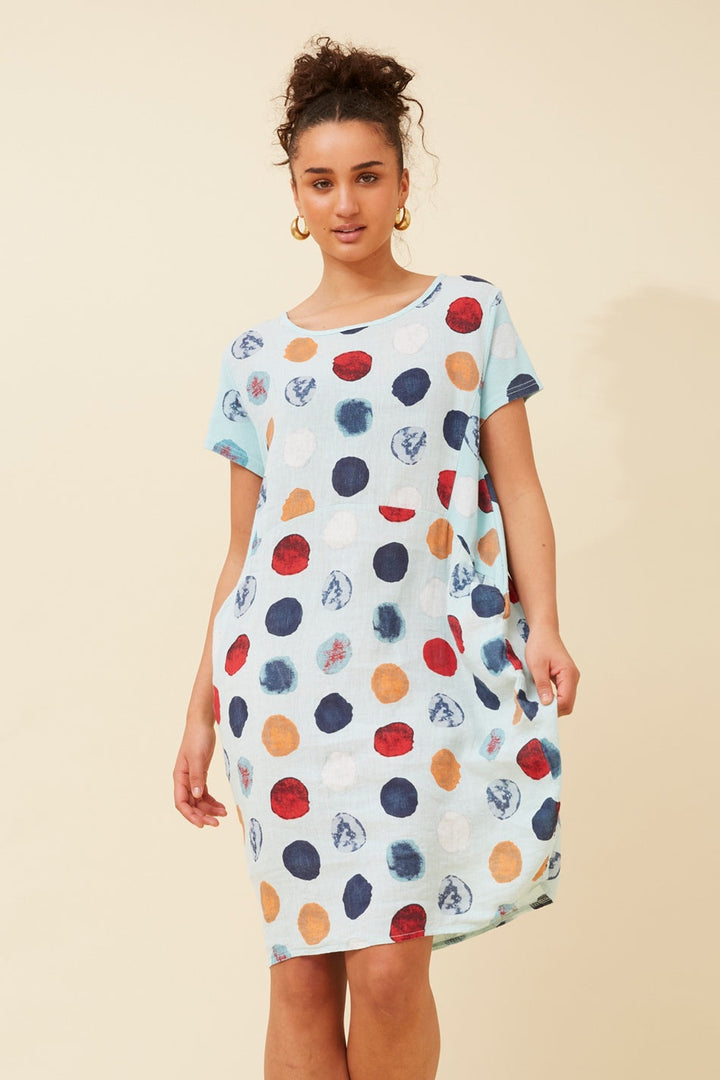 Women's knee-length polka dot linen summer dress with short sleeves and side pockets, featuring a relaxed fit for comfort and style. 0