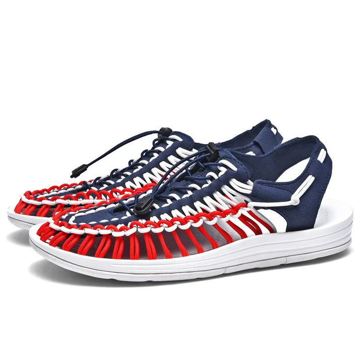 Woven beach sandals featuring a breathable design and lightweight flat sole, perfect for casual outdoor beachwear. 9